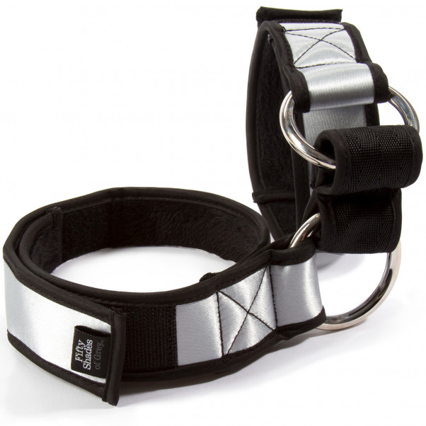 Fifty Shades of Grey Promise to Obey Arm Restraint Set  2